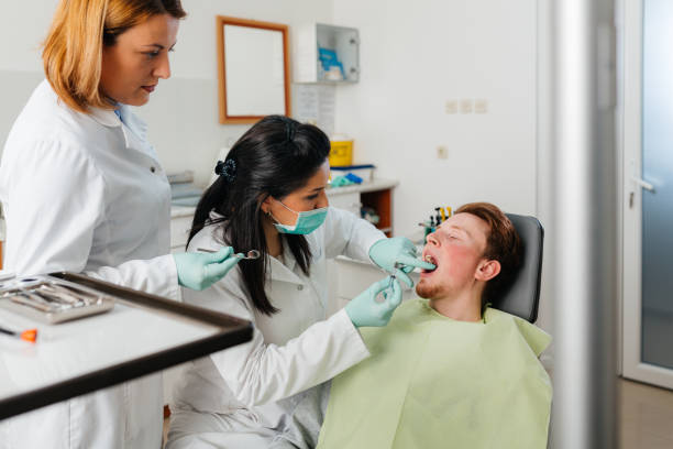 Best Emergency Dentist for Lost Fillings or Crowns in Woodsi East, DE